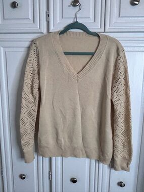 V-Neck Cream Women's Sweater with Lace Knit Sleeves XL